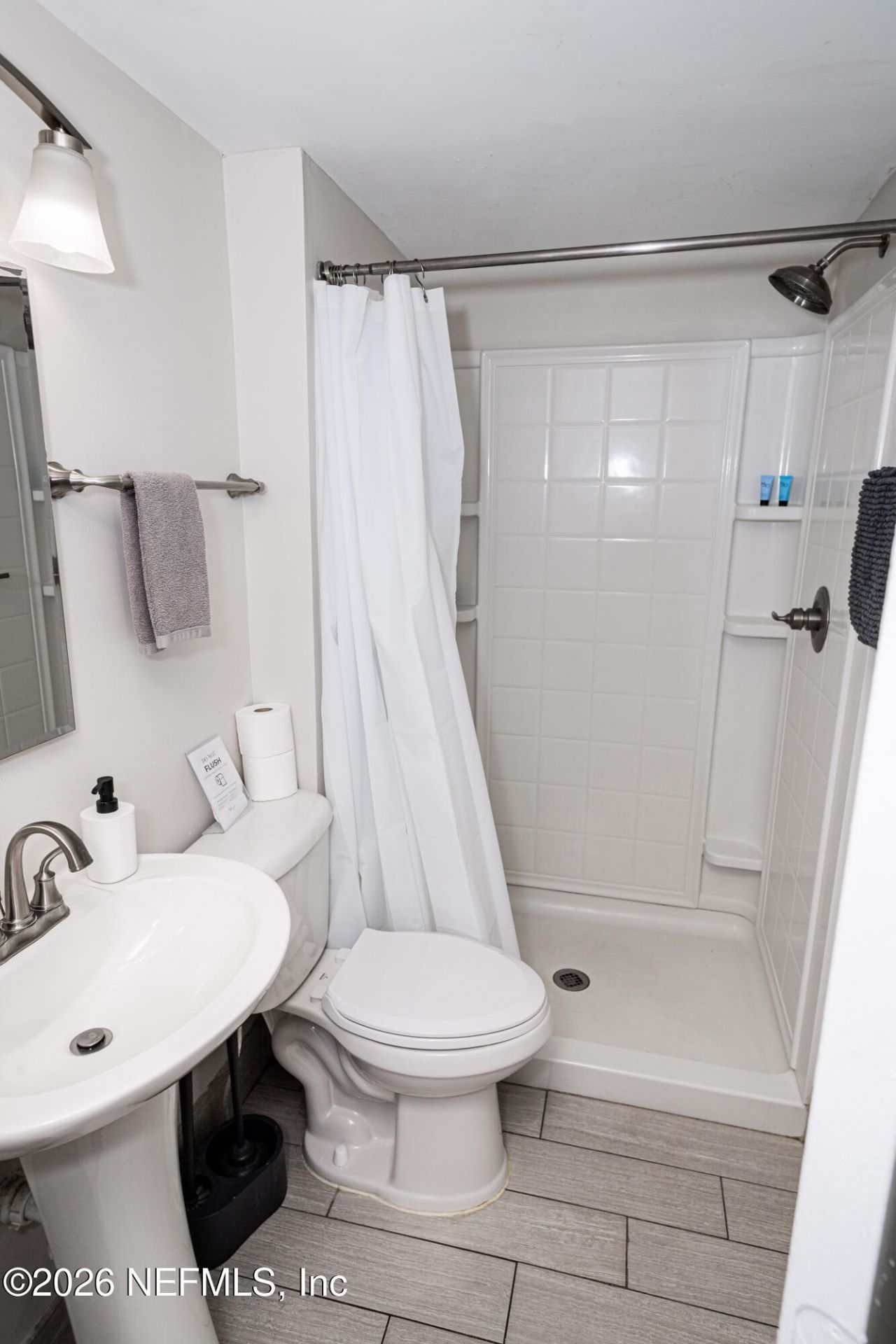 215-217 N 12th Avenue, Jacksonville Beach, FL 32250 Photo
