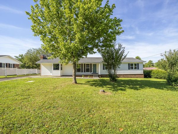 260 BARKER DR, Savannah, TN 38372