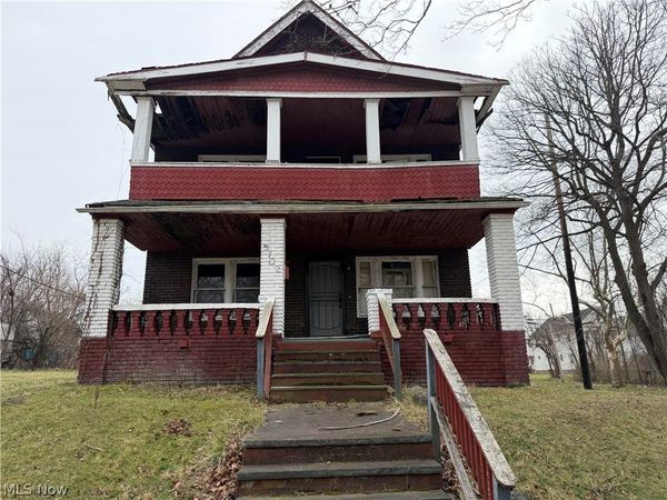 9702 Parkview Avenue , Cleveland, OH 44104