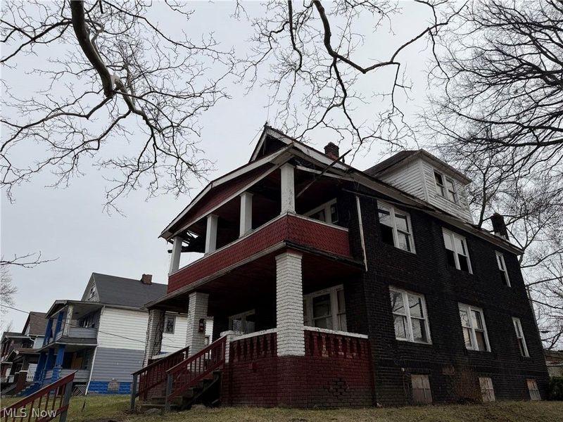 9702 Parkview Avenue , Cleveland, OH 44104 Photo 2