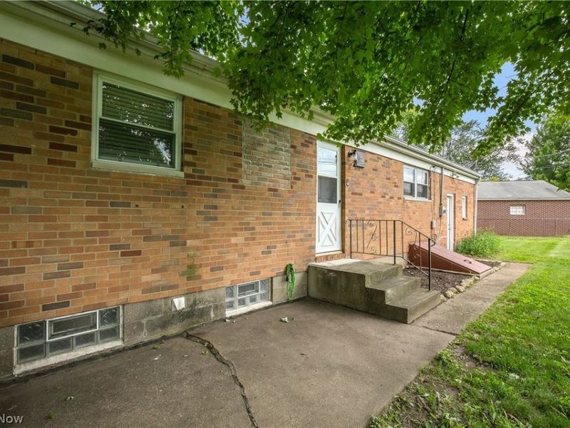 3816 Root Avenue NE, Canton, OH 44705 Photo 37