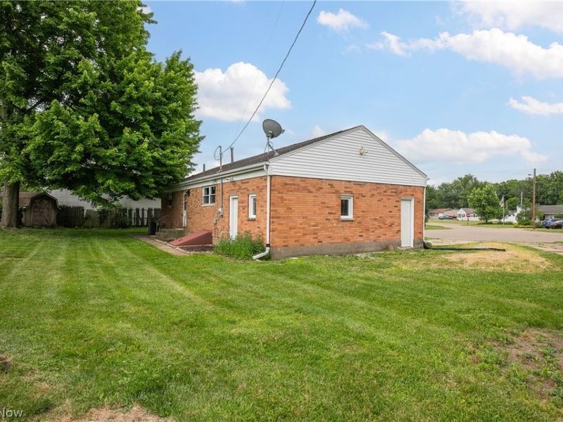 3816 Root Avenue NE, Canton, OH 44705 Photo 40