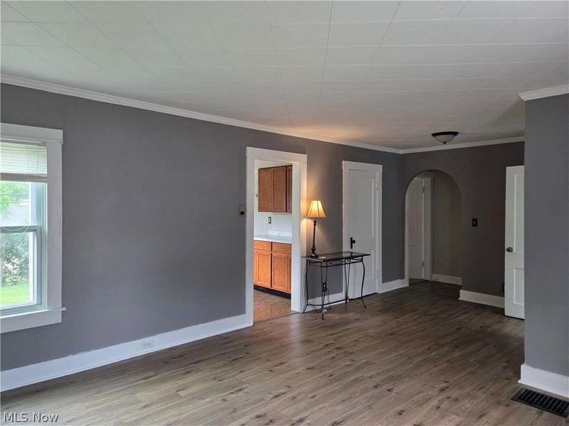 208 W Main Street , New Concord, OH 43762 Photo 7