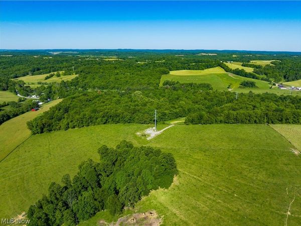Cr 80 , Frazeysburg, OH 43822