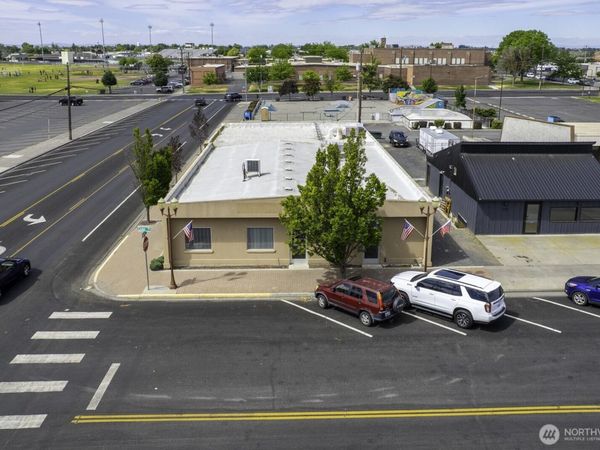 326 S Cedar Street , Moses Lake, WA 98837