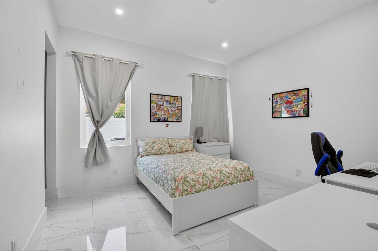 711 NE 6th Street , Boca Raton, FL 33432 Photo