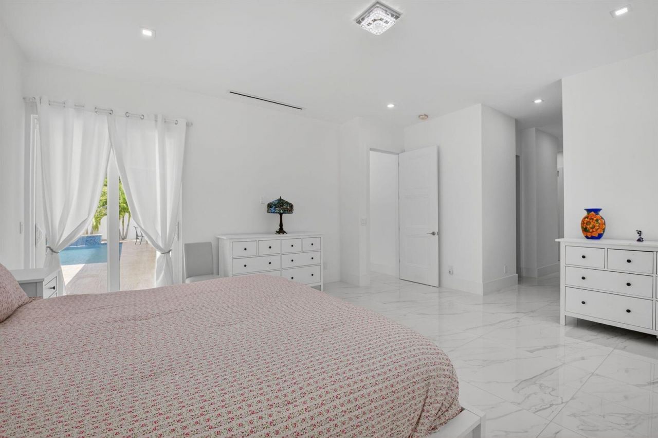 711 NE 6th Street , Boca Raton, FL 33432 Photo