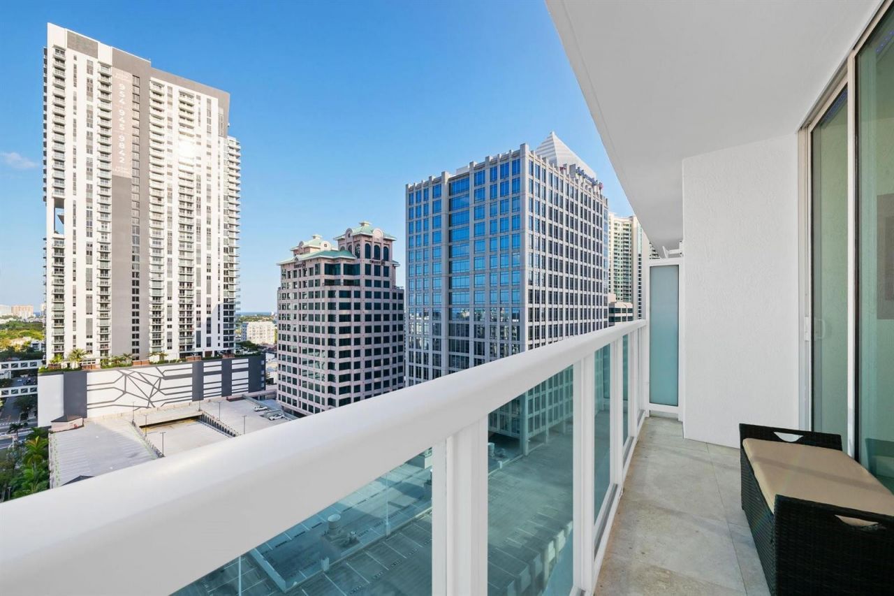 350 SE 2nd Street , Unit 1870, Fort Lauderdale, FL 33301 Photo