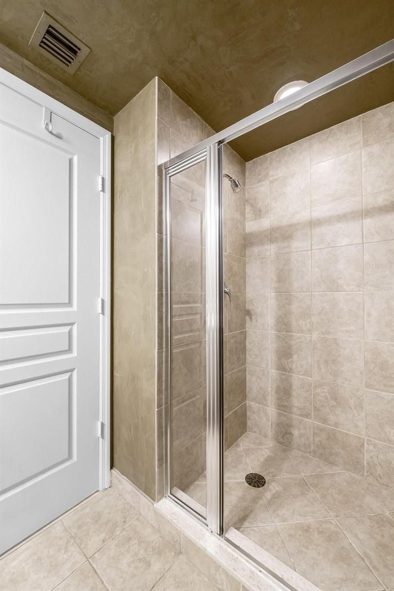 350 SE 2nd Street , Unit 1870, Fort Lauderdale, FL 33301 Photo