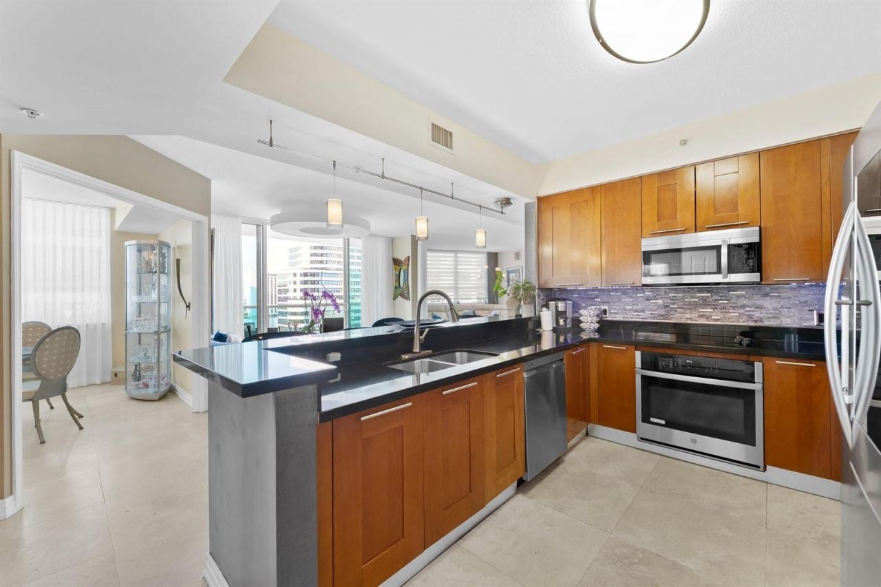 350 SE 2nd Street , Unit 1870, Fort Lauderdale, FL 33301 Photo