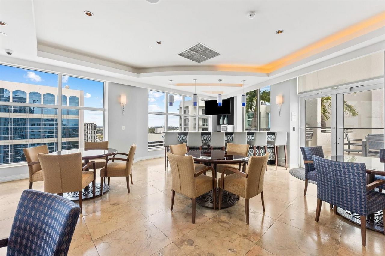 350 SE 2nd Street , Unit 1870, Fort Lauderdale, FL 33301 Photo