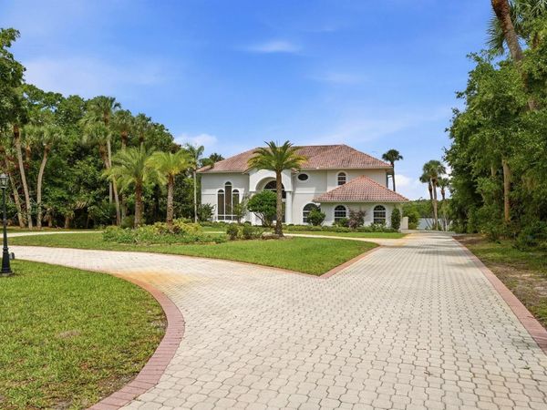 12765 Roseland Road , Sebastian, FL 32958