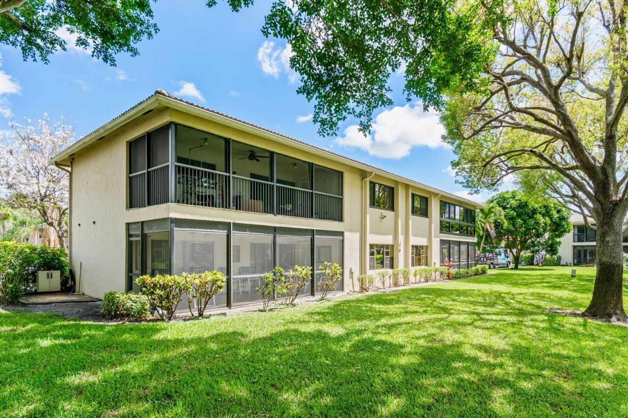 46 Stratford Lane W, Unit D, Boynton Beach, FL 33436 Photo