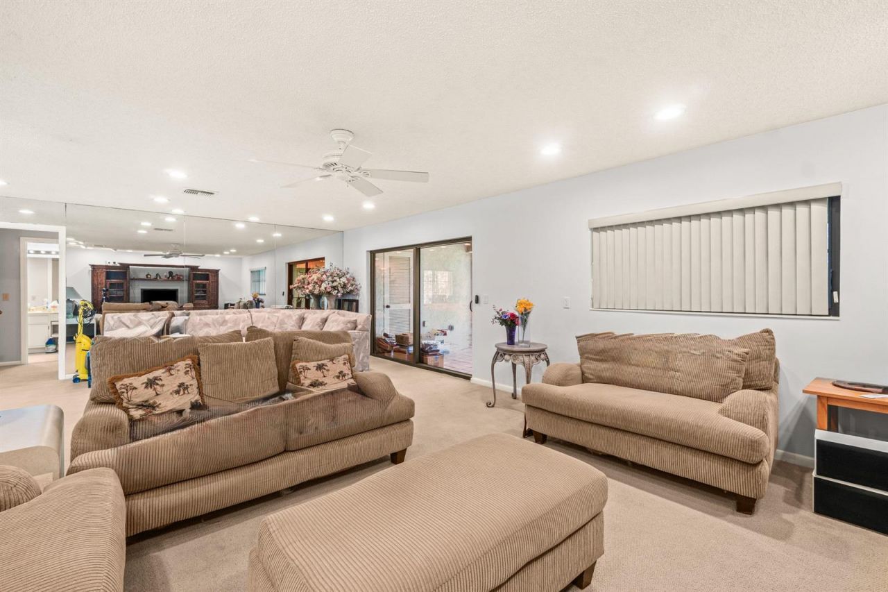 46 Stratford Lane W, Unit D, Boynton Beach, FL 33436 Photo