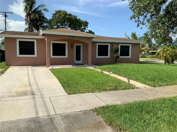 3301 NW 17th Street , Lauderhill, FL 33311