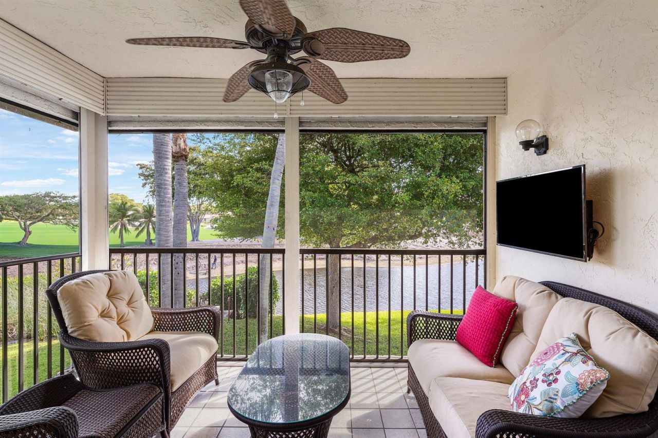29 Stratford Lane W, Unit B, Boynton Beach, FL 33436 Photo