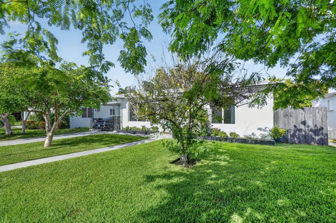 1426 N K Street , Lake Worth, FL 33460 Photo