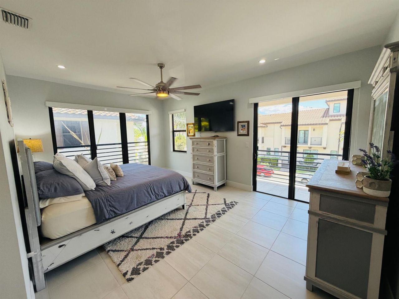 8288 NW 44th Terrace , Doral, FL 33166 Photo
