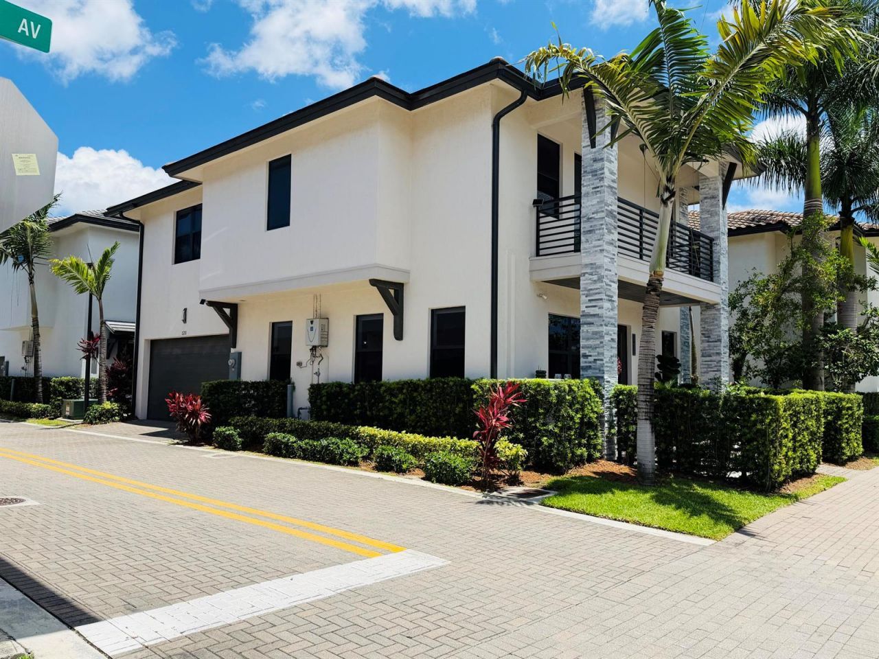 8288 NW 44th Terrace , Doral, FL 33166 Photo