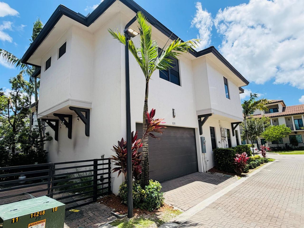 8288 NW 44th Terrace , Doral, FL 33166 Photo