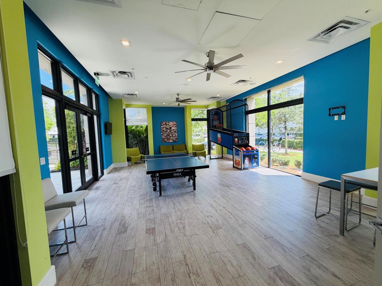 8288 NW 44th Terrace , Doral, FL 33166 Photo