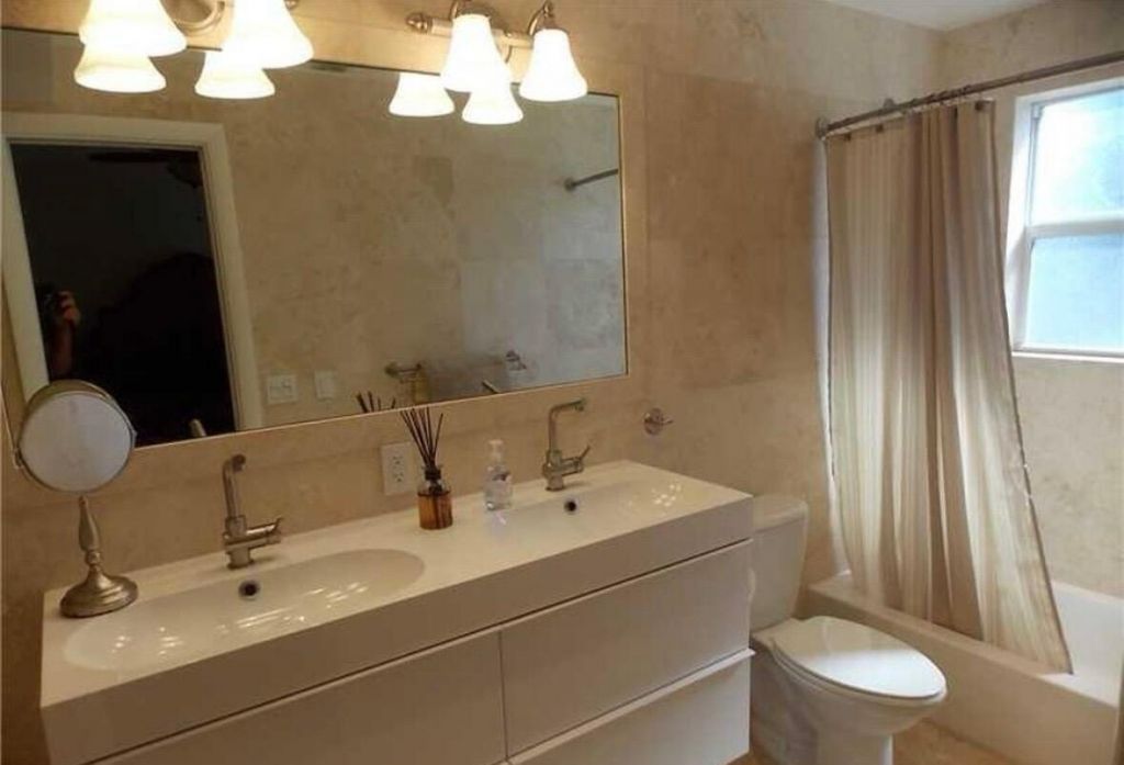 2901 33rd Avenue , Unit 1c, Fort Lauderdale, FL 33308 Photo