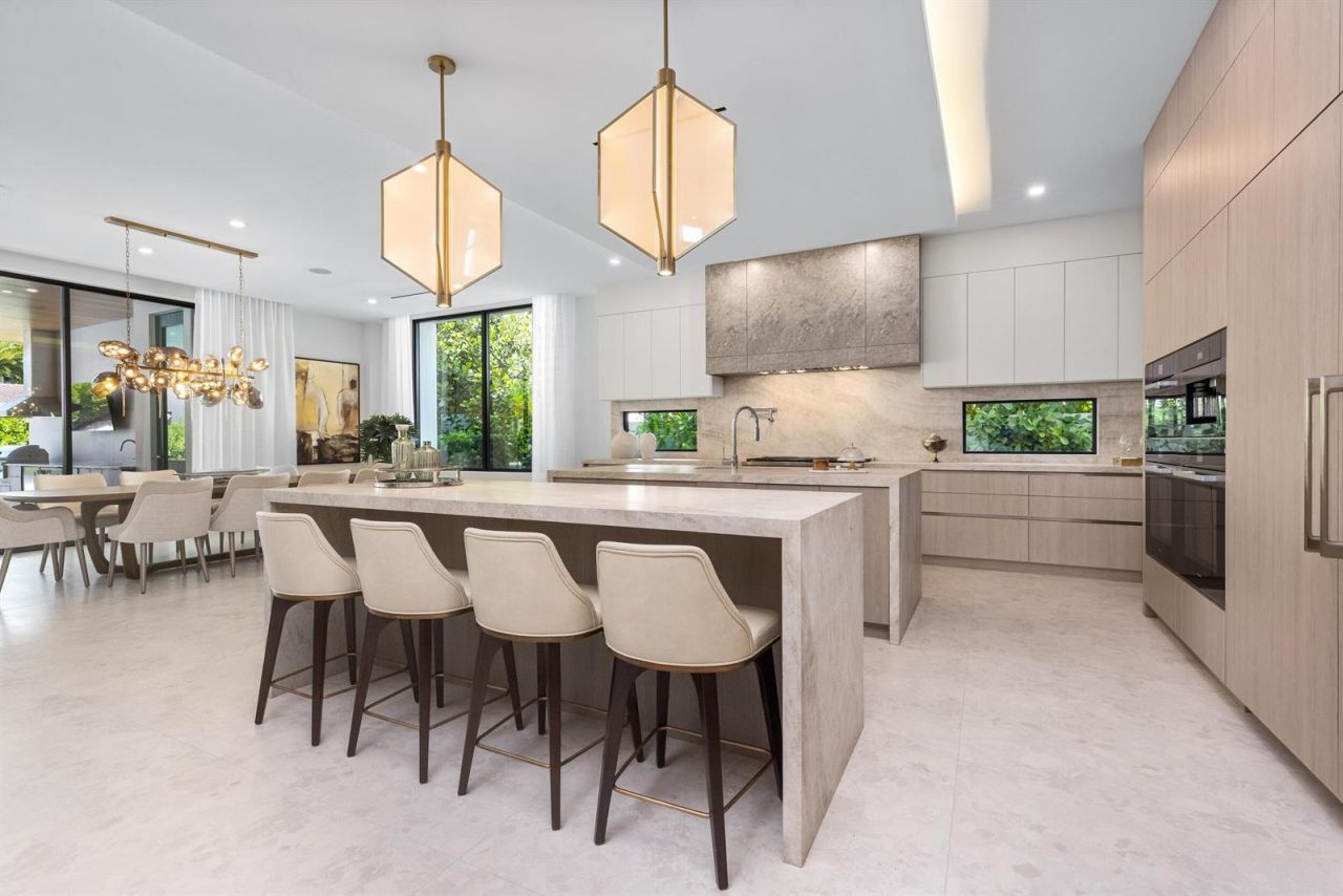 217 Thatch Palm Drive , Boca Raton, FL 33432 Photo