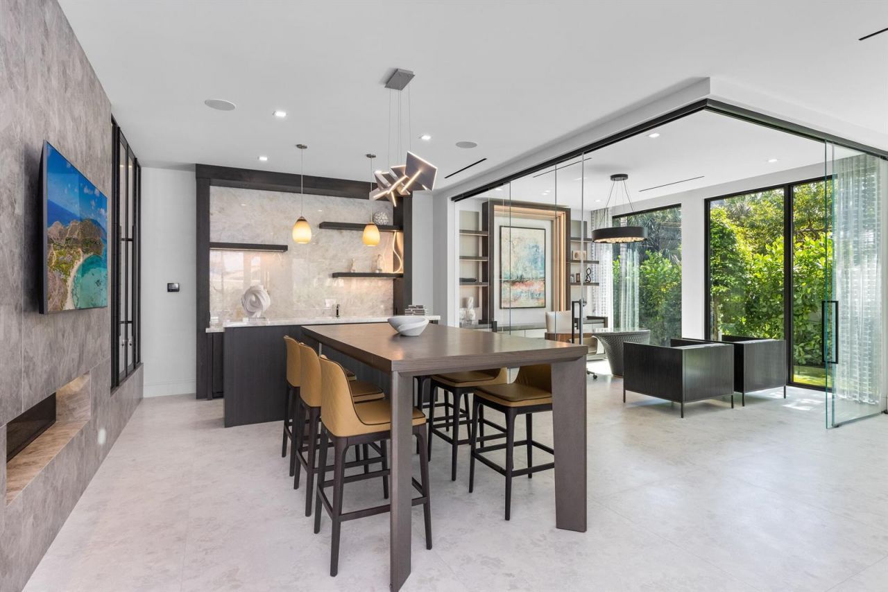 217 Thatch Palm Drive , Boca Raton, FL 33432 Photo