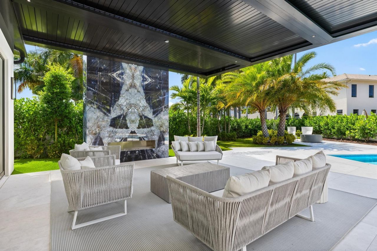217 Thatch Palm Drive , Boca Raton, FL 33432 Photo