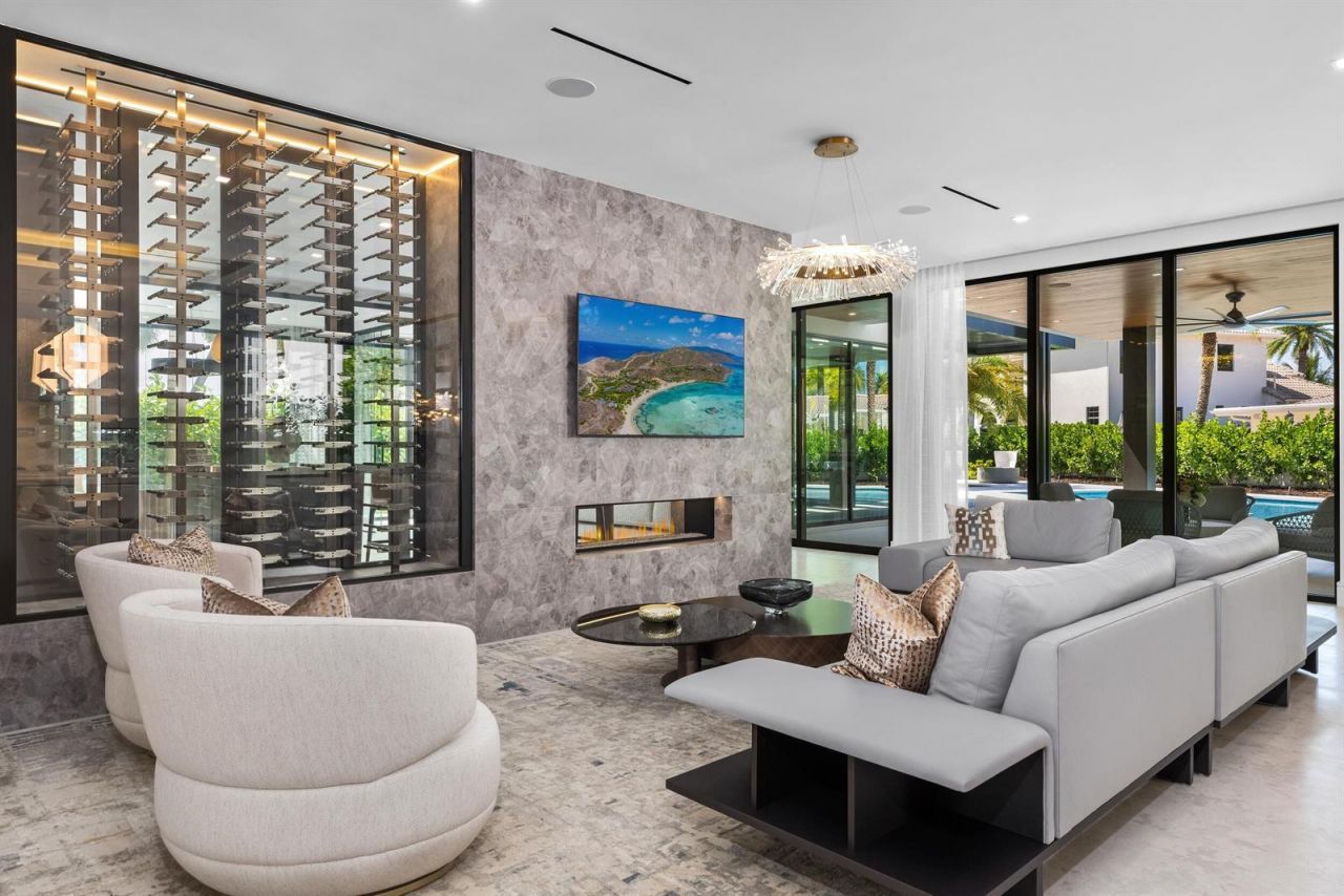 217 Thatch Palm Drive , Boca Raton, FL 33432 Photo