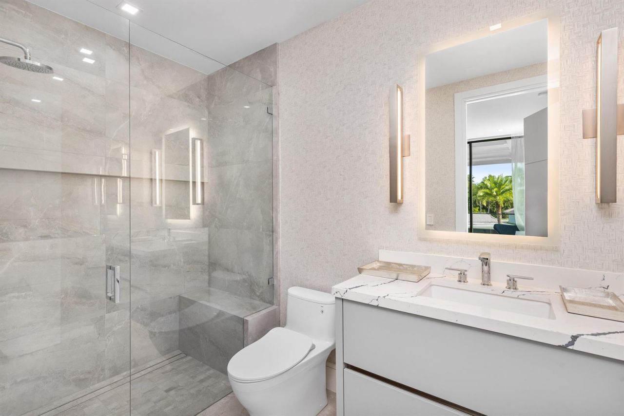 217 Thatch Palm Drive , Boca Raton, FL 33432 Photo