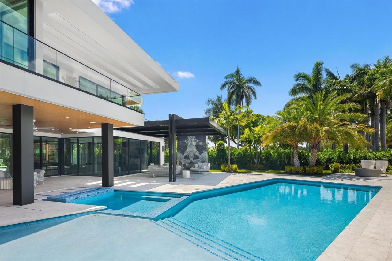 217 Thatch Palm Drive , Boca Raton, FL 33432 Photo
