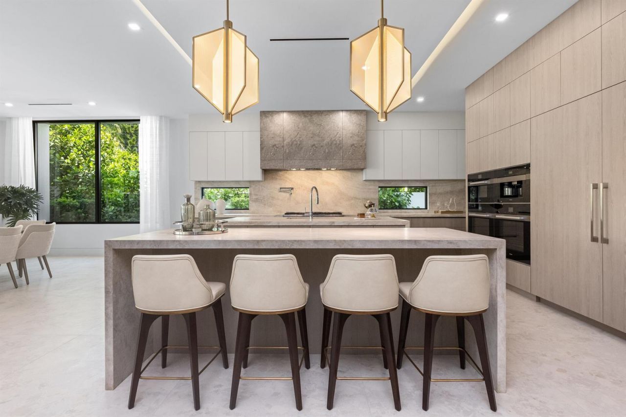 217 Thatch Palm Drive , Boca Raton, FL 33432 Photo