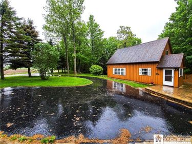 6226 Hoehandle Road , Castile, NY 14427