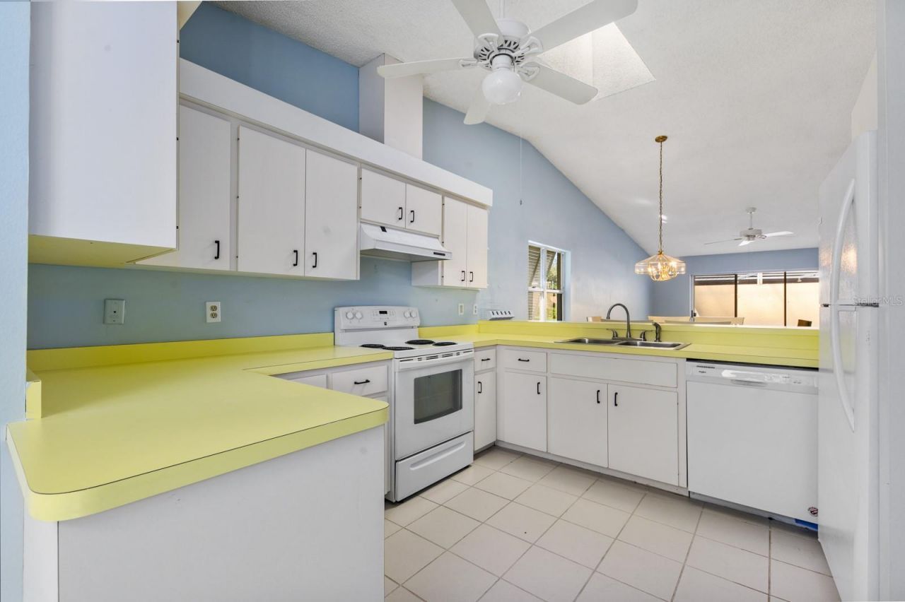 5528 37th Street E, Unit 5528, Bradenton, FL 34203 Photo