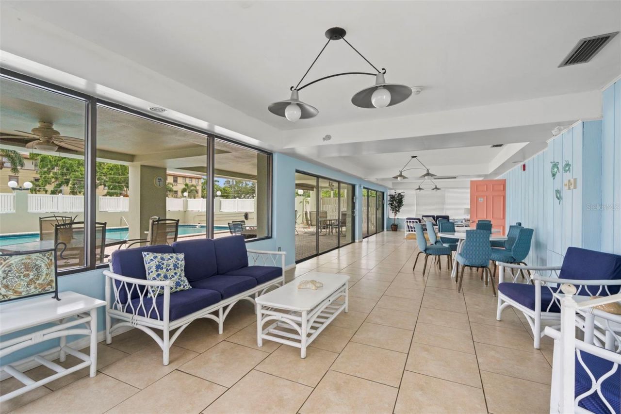 7321 Central Avenue , Unit 407, Saint Petersburg, FL 33710 Photo