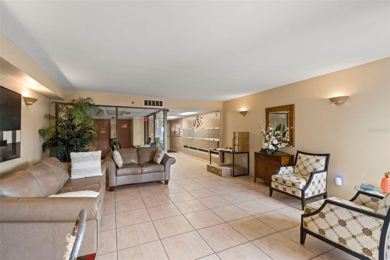 7321 Central Avenue , Unit 407, Saint Petersburg, FL 33710 Photo
