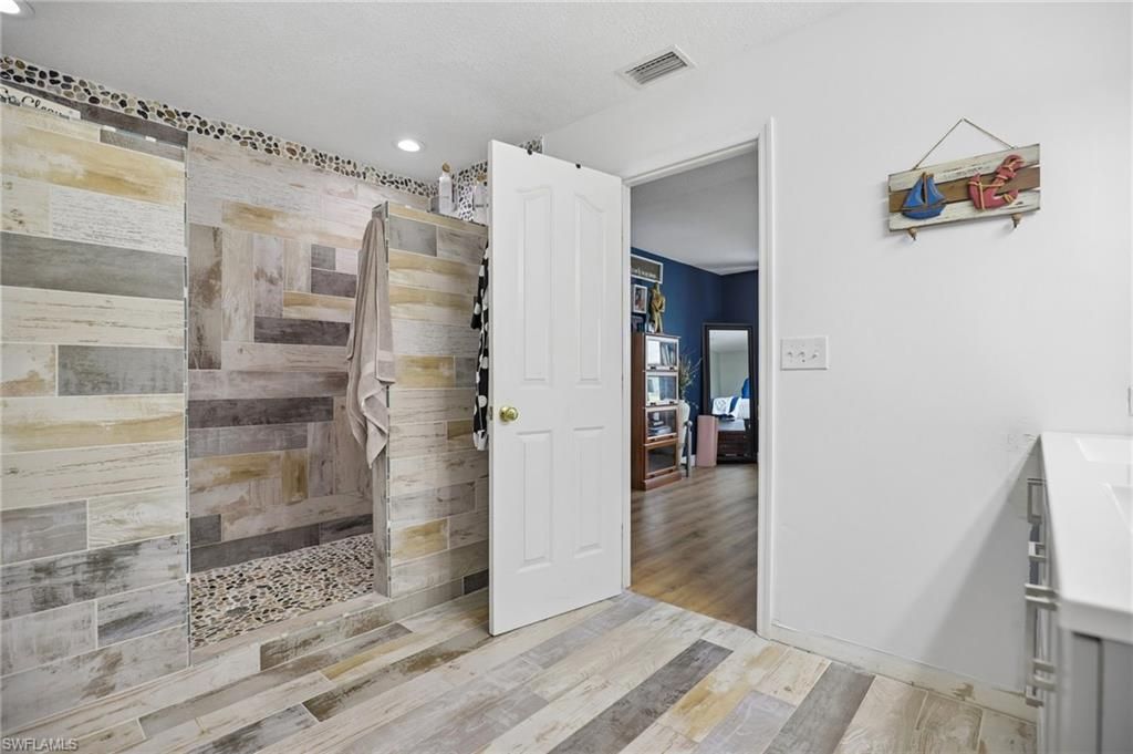 1825 NW 23rd Ter , Cape Coral, FL 33993 Photo