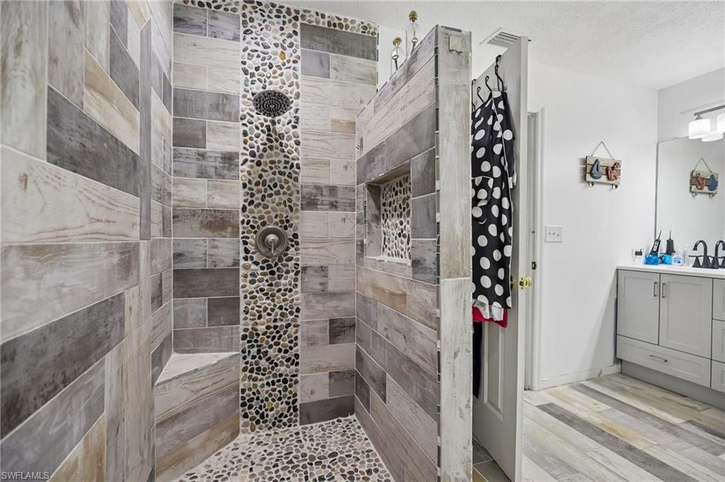 1825 NW 23rd Ter, Cape Coral, FL 33993 Photo