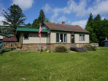 35 Sunset Avenue NW, Bagley, MN 56621