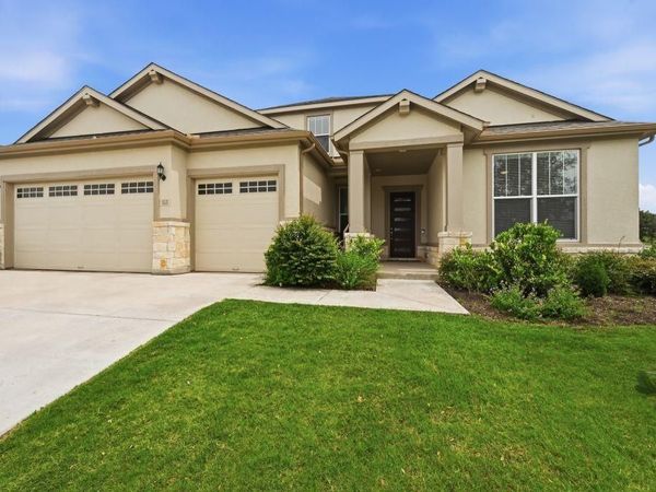 513 Barnhill LOOP , Dripping Springs, TX 78620