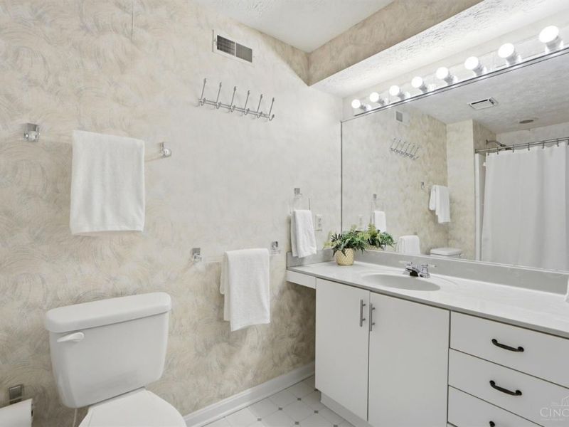 4823 Beechwood Lane, Middletown, OH 45042 Photo 13