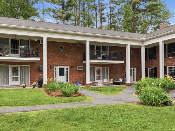 100 Kennedy Drive, Unit 39, South Burlington, VT 05403