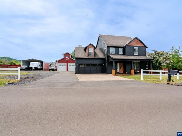 1140 46th Av, Sweet Home, OR 97386