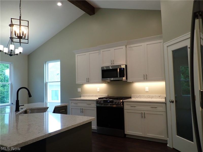 7077 Village Way Drive , Garrettsville, OH 44231 Photo 6