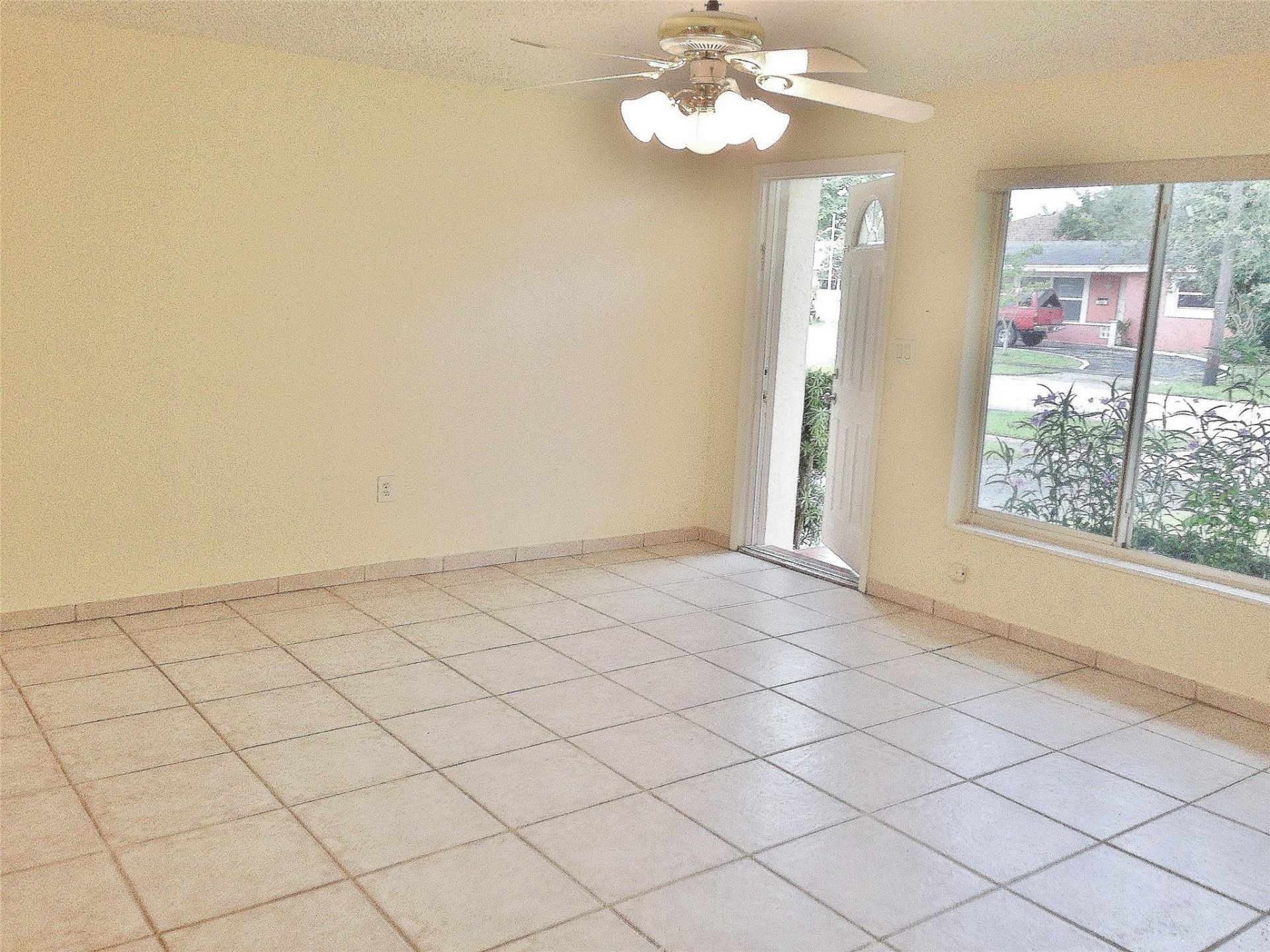 7510 NW 23rd Street, Sunrise, FL 33313 Photo