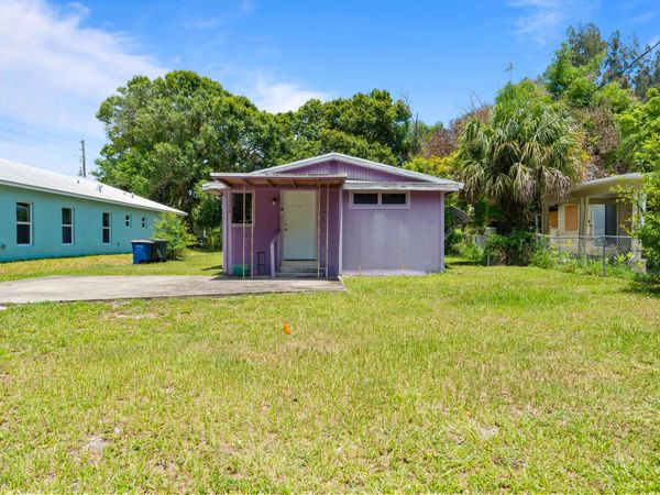 1804 S 30th S, Fort Pierce, FL 34947