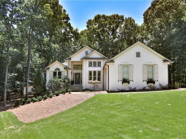 1312 Oak Bluff Court , Canton, GA 30114