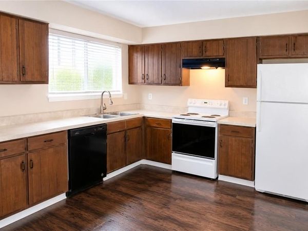 8579 Creekwood Way , Jonesboro, GA 30238