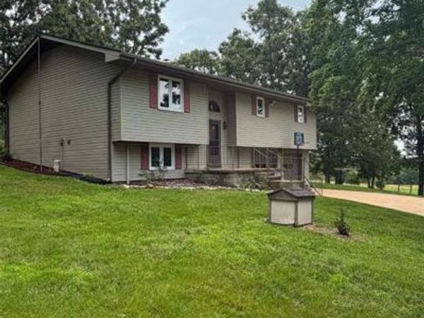 1898 M- King Road , Mountain Grove, MO 65711